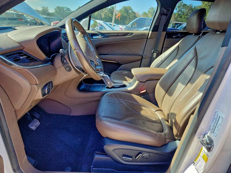 Photo 7 from auction – 2017 LINCOLN MKC RESERV with VIN 5LMCJ3C99HUL70334