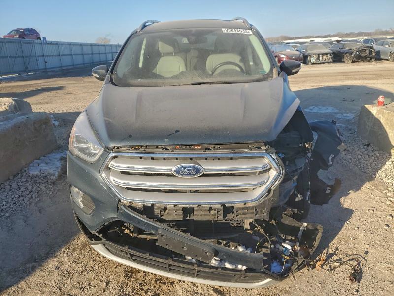 Photo 5 from auction – 2019 FORD ESCAPE with VIN 1FMCU9J95KUC32779