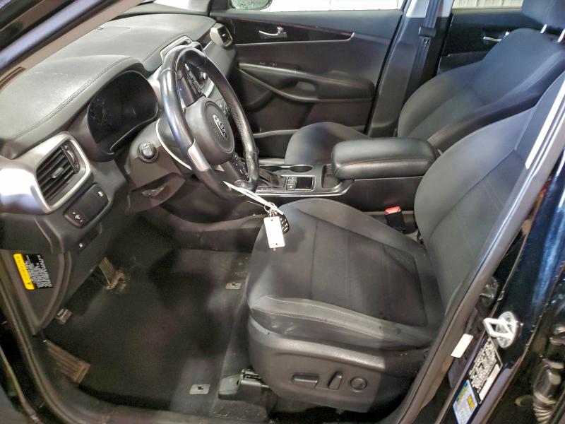 Photo 7 from auction – 2018 KIA SORENTO LX with VIN 5XYPGDA34JG402559