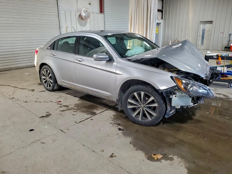 Photo 4 from auction – 2014 CHRYSLER 200 TOURIN with VIN 1C3CCBBB0EN180173