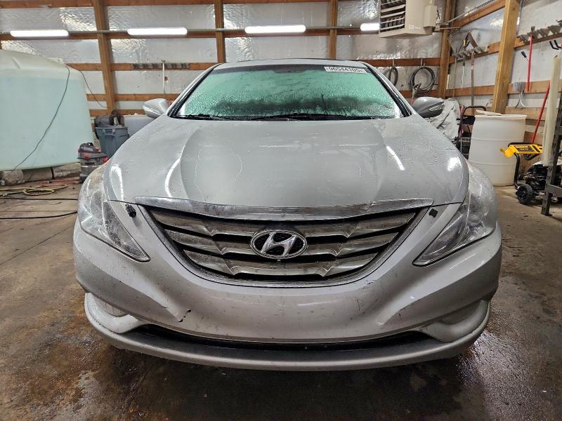 Photo 5 from auction – 2013 HYUNDAI SONATA SE with VIN 5NPEC4AC4DH610733