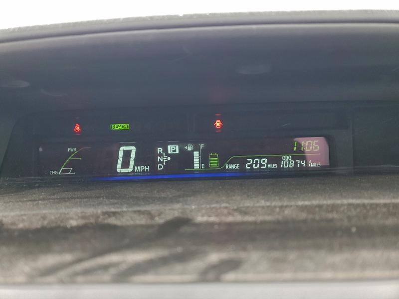 Photo 9 from auction – 2013 TOYOTA PRIUS V with VIN JTDZN3EU1D3271031