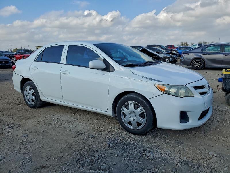 Photo 4 from auction – 2013 TOYOTA COROLLA BA with VIN 5YFBU4EE8DP174810