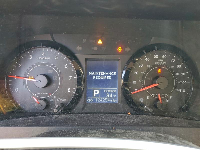 Photo 9 from auction – 2015 TOYOTA SIENNA LE with VIN 5TDKK3DC1FS649580