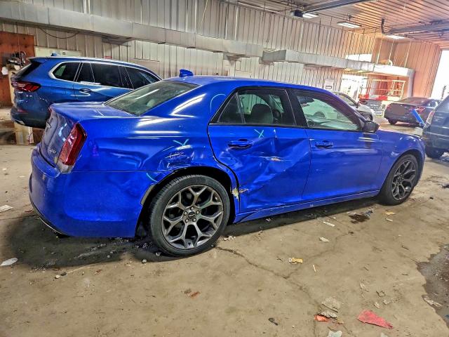 Photo 3 from auction – 2018 CHRYSLER 300 TOURIN with VIN 2C3CCAAG0JH320538