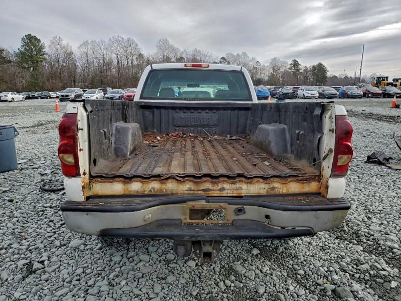 Photo 6 from auction – 2004 CHEVROLET SILVERADO with VIN 1GCHC29U64E114962