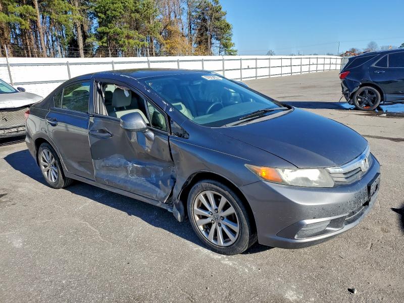 Photo 4 from auction – 2012 HONDA CIVIC EXL with VIN 2HGFB2F9XCH547140