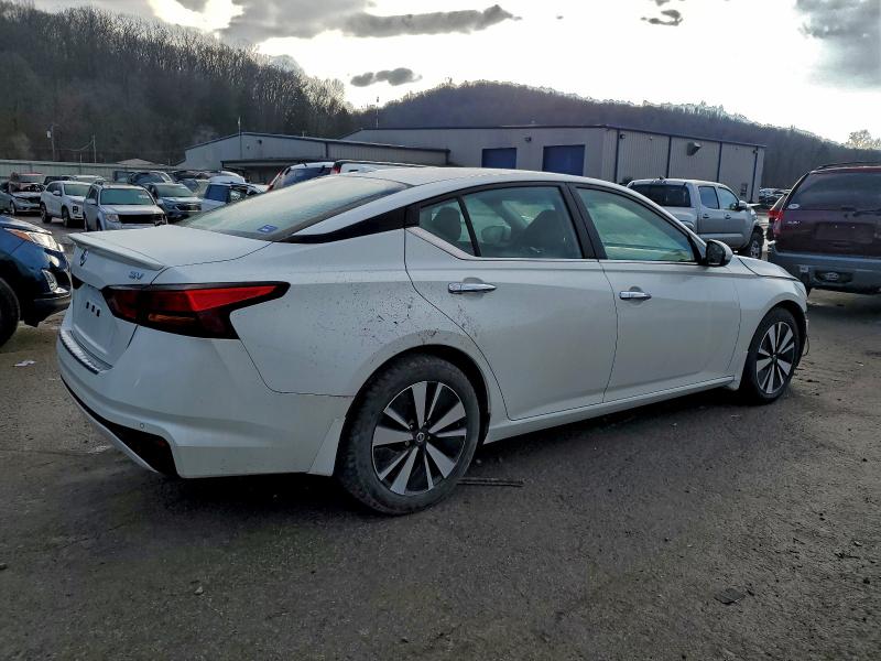 Photo 3 from auction – 2022 NISSAN ALTIMA SV with VIN 1N4BL4DVXNN368862