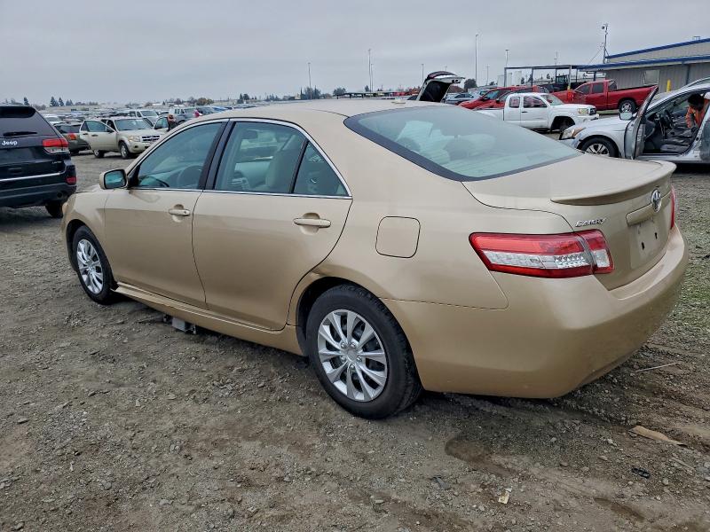 Foto 2 de la subasta – 2011 TOYOTA CAMRY BASE con VIN 4T1BF3EK2BU117900