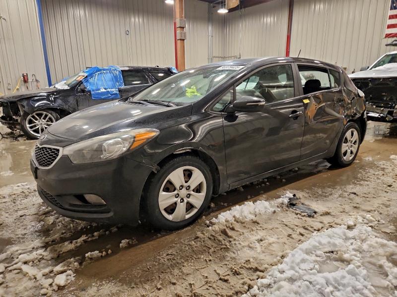 KIA FORTE LX 2016 with VIN KNAFK5A85G5650572 - Photo from auction