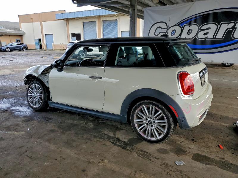 Photo 2 from auction – 2019 MINI COOPER S with VIN WMWXP7C5XK2A54598