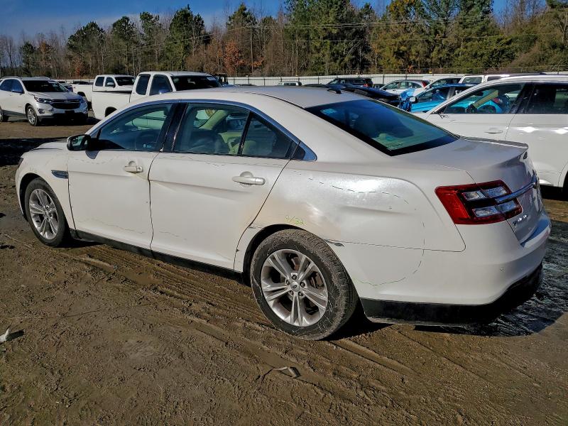 Photo 2 from auction – 2013 FORD TAURUS SEL with VIN 1FAHP2E93DG230930