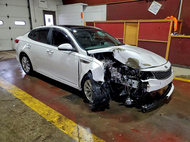 Photo 4 from auction – 2016 KIA OPTIMA EX with VIN 5XXGU4L39GG040229
