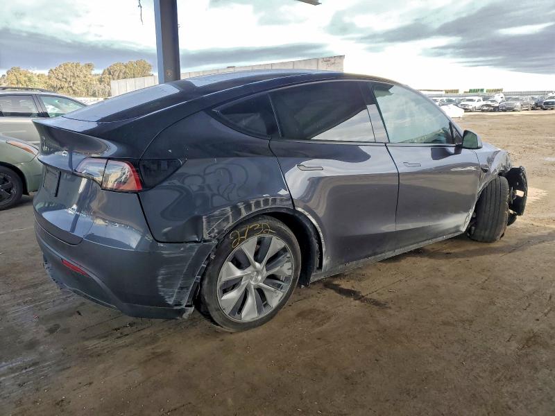 Photo 3 from auction – 2023 TESLA MODEL Y with VIN 7SAYGDEE2PF833176