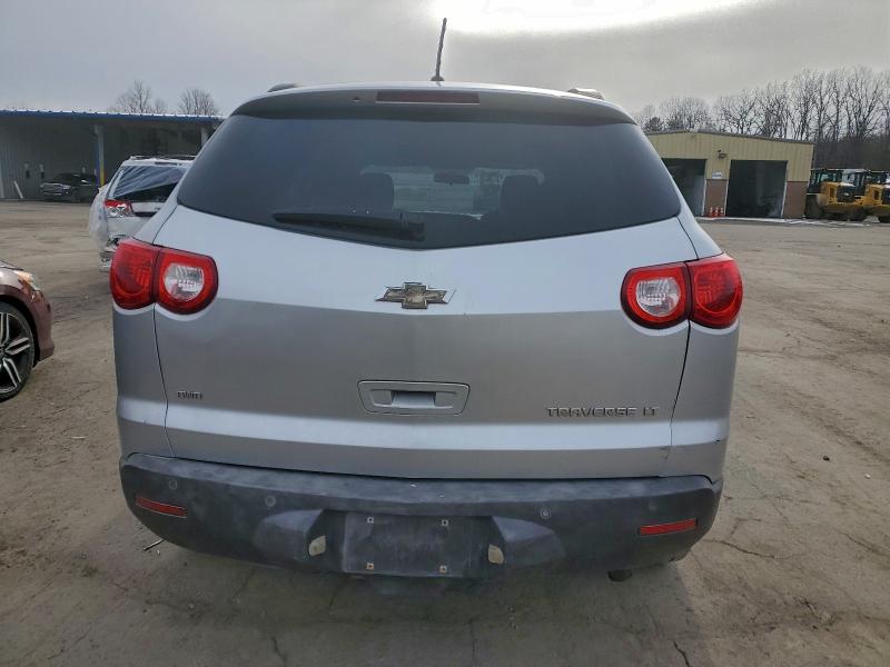 Photo 6 from auction – 2010 CHEVROLET TRAVERSE L with VIN 1GNLVFED2AJ214830