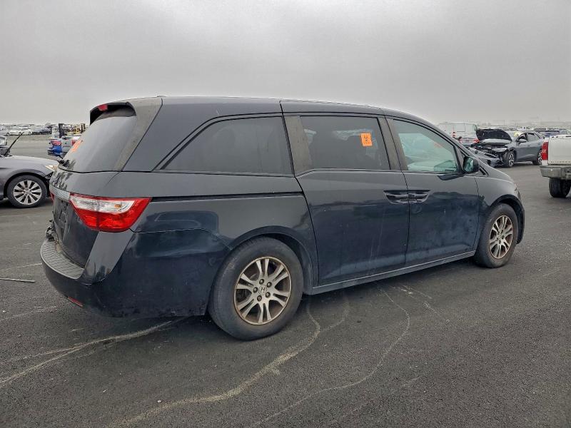Photo 3 from auction – 2013 HONDA ODYSSEY EX with VIN 5FNRL5H68DB069580