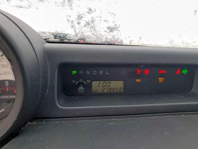 Photo 9 from auction – 2005 TOYOTA SCION with VIN JTLKT324454004266