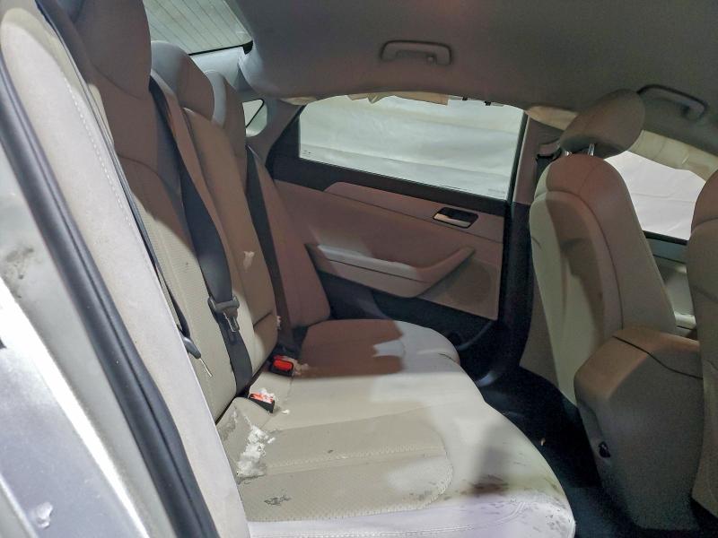 Photo 10 from auction – 2018 HYUNDAI SONATA with VIN 5NPE24AF1JH721149