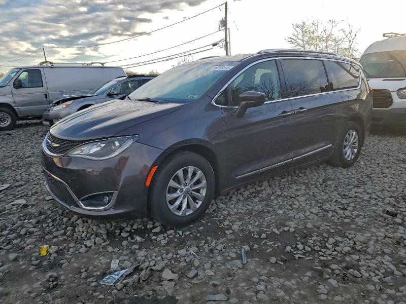 CHRYSLER PACIFICA T 2019 with VIN 2C4RC1BG4KR730954 - Photo from auction