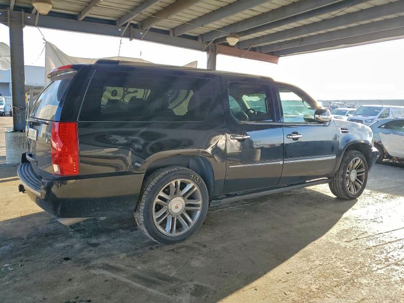 Photo 3 from auction – 2013 CADILLAC ESCALADE E with VIN 1GYS3HEF3DR288619