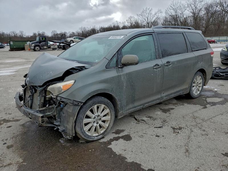 TOYOTA SIENNA LE 2014 with VIN 5TDJK3DC0ES090257 - Photo from auction