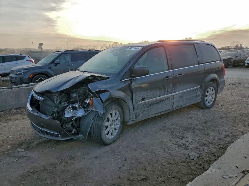 CHRYSLER TOWN & COU 2016 with VIN 2C4RC1BG2GR231884 - Photo from auction