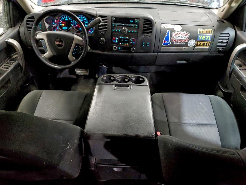 Photo 8 from auction – 2011 GMC SIERRA K15 with VIN 3GTP2VE36BG125611