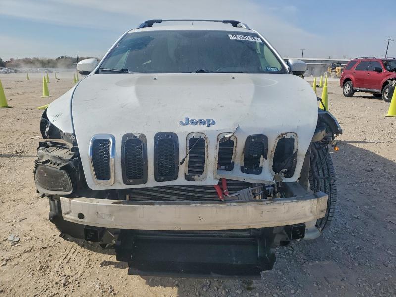 Photo 5 from auction – 2017 JEEP CHEROKEE L with VIN 1C4PJLCB8HW650116