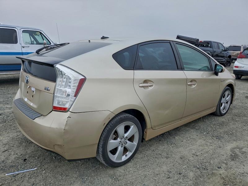Photo 3 from auction – 2011 TOYOTA PRIUS with VIN JTDKN3DU2B0309903