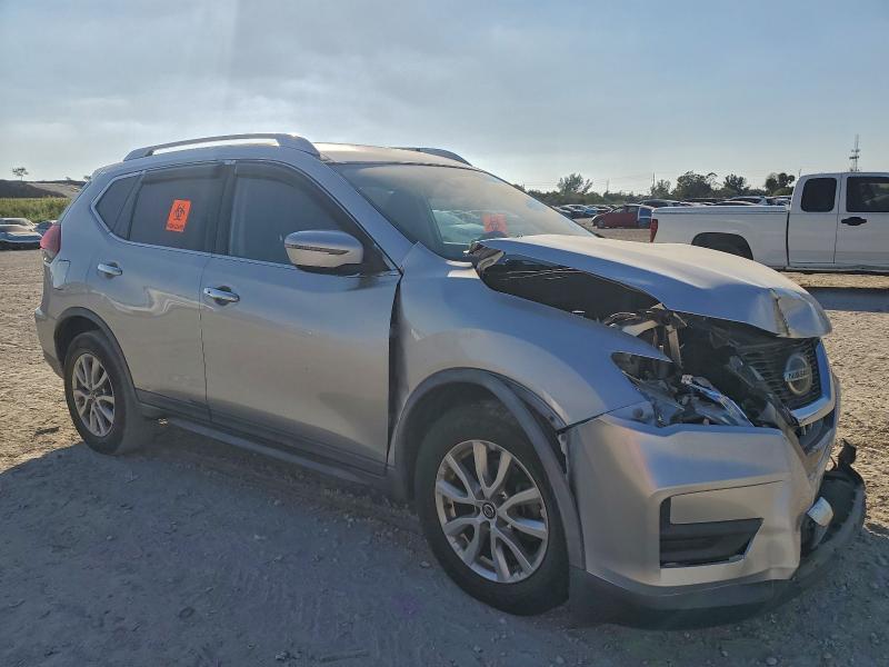 Photo 4 from auction – 2019 NISSAN ROGUE S with VIN KNMAT2MT5KP502279