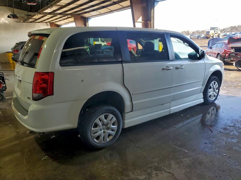 Photo 3 from auction – 2016 DODGE GRAND CARA with VIN 2C4RDGBG0GR340246