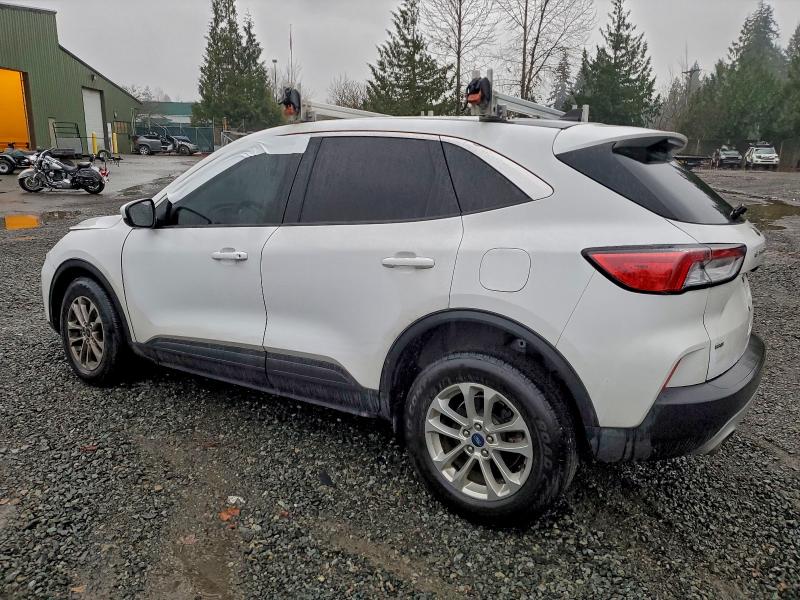 Photo 2 from auction – 2021 FORD ESCAPE SE with VIN 1FMCU9G61MUA94948