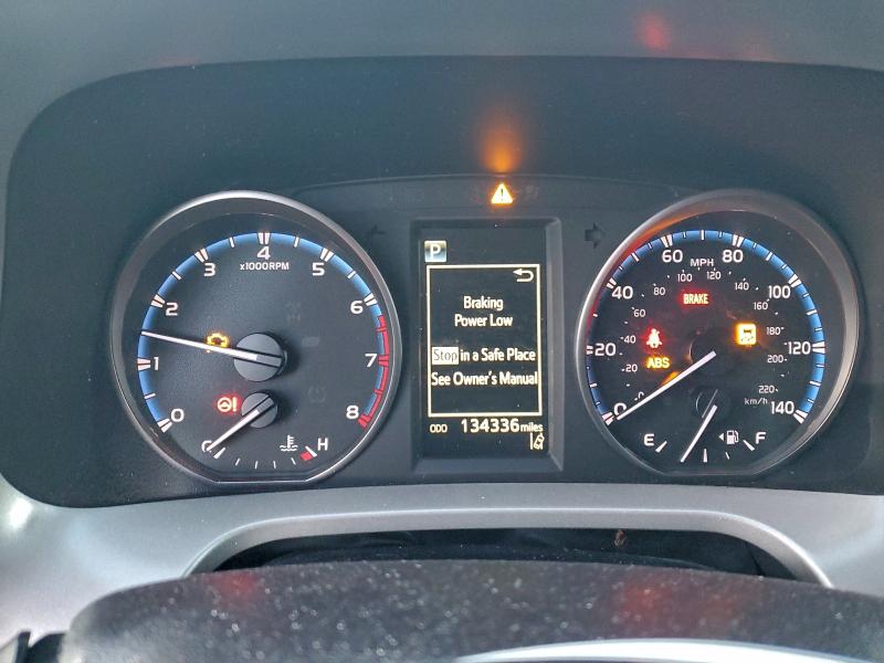 Photo 9 from auction – 2018 TOYOTA RAV4 LE with VIN 2T3BFREV0JW807714