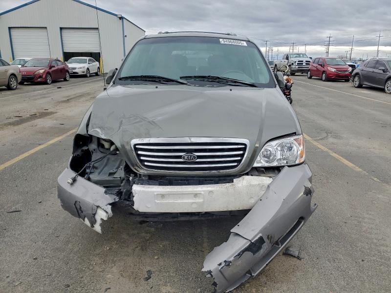 Photo 5 from auction – 2003 KIA SEDONA EX with VIN KNDUP131336464652
