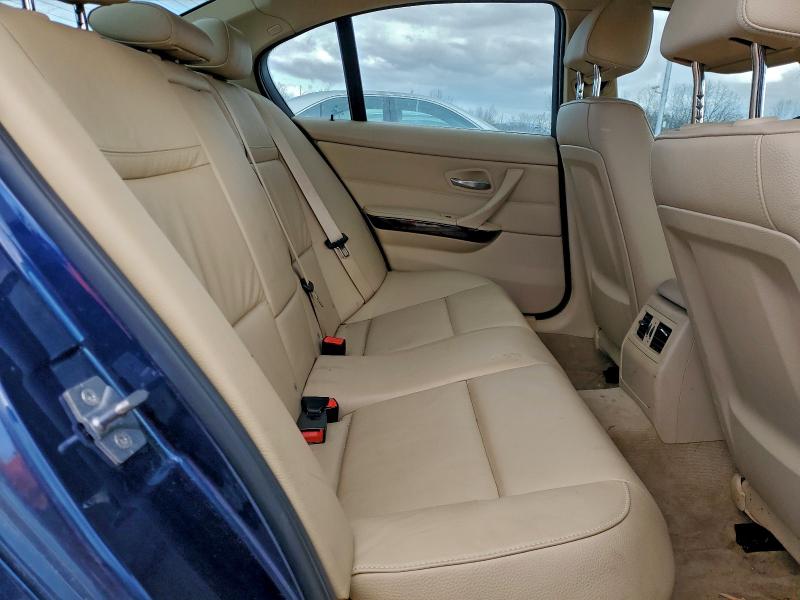 Photo 10 from auction – 2011 BMW 328 XI SUL with VIN WBAPK5C50BA657789