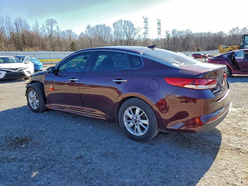 Photo 2 from auction – 2018 KIA OPTIMA LX with VIN 5XXGT4L30JG239602