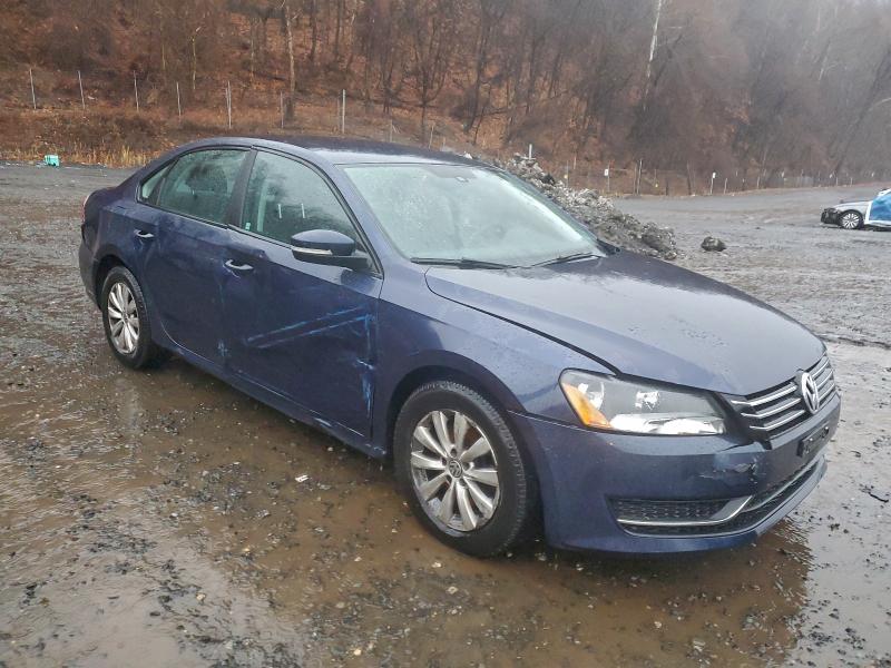 Photo 4 from auction – 2013 VOLKSWAGEN PASSAT S with VIN 1VWAP7A34DC071530