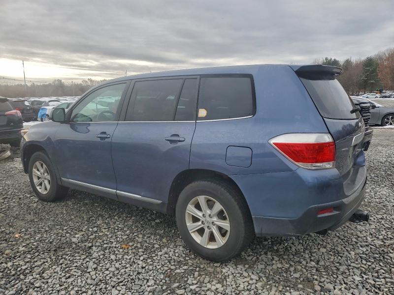 Photo 2 from auction – 2013 TOYOTA HIGHLANDER with VIN 5TDBK3EH4DS214494