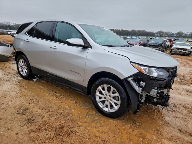 Photo 4 from auction – 2020 CHEVROLET EQUINOX LT with VIN 3GNAXTEV3LS720452