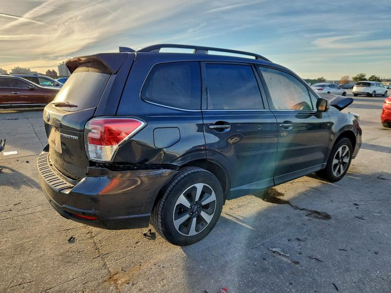 Photo 3 from auction – 2018 SUBARU FORESTER 2 with VIN JF2SJARC2JH449578