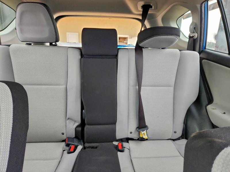 Photo 10 from auction – 2017 TOYOTA RAV4 XLE with VIN JTMWFREV5HJ701883