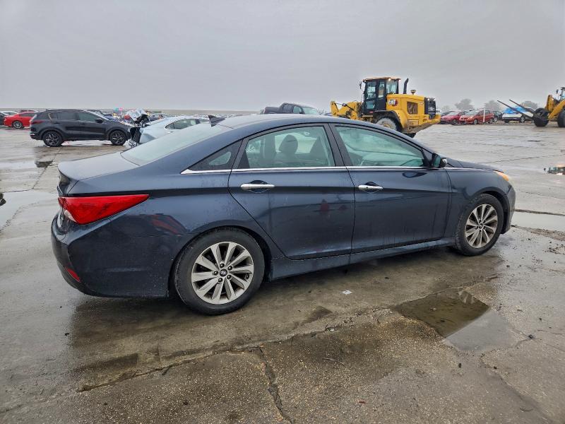 Photo 3 from auction – 2014 HYUNDAI SONATA SE with VIN 5NPEC4AC4EH874990