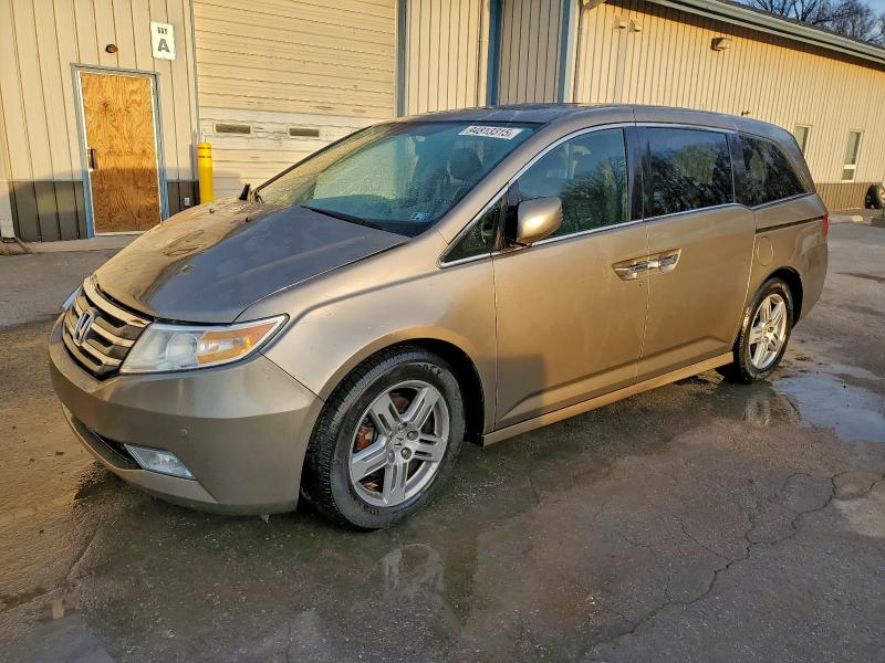 Photo 1 from auction – 2013 HONDA ODYSSEY TO with VIN 5FNRL5H98DB073123