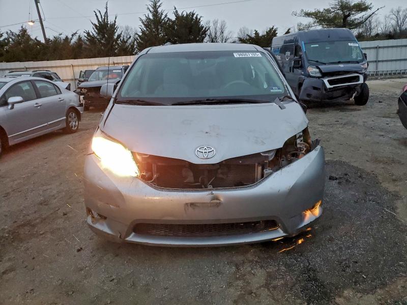 Photo 5 from auction – 2011 TOYOTA SIENNA LE with VIN 5TDKK3DC1BS154659