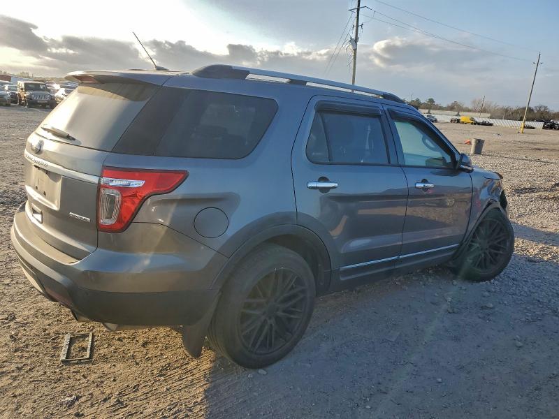 Photo 3 from auction – 2014 FORD EXPLORER L with VIN 1FM5K7F82EGC00622