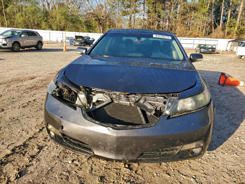 Photo 5 from auction – 2013 ACURA TL SE with VIN 19UUA8F39DA018772