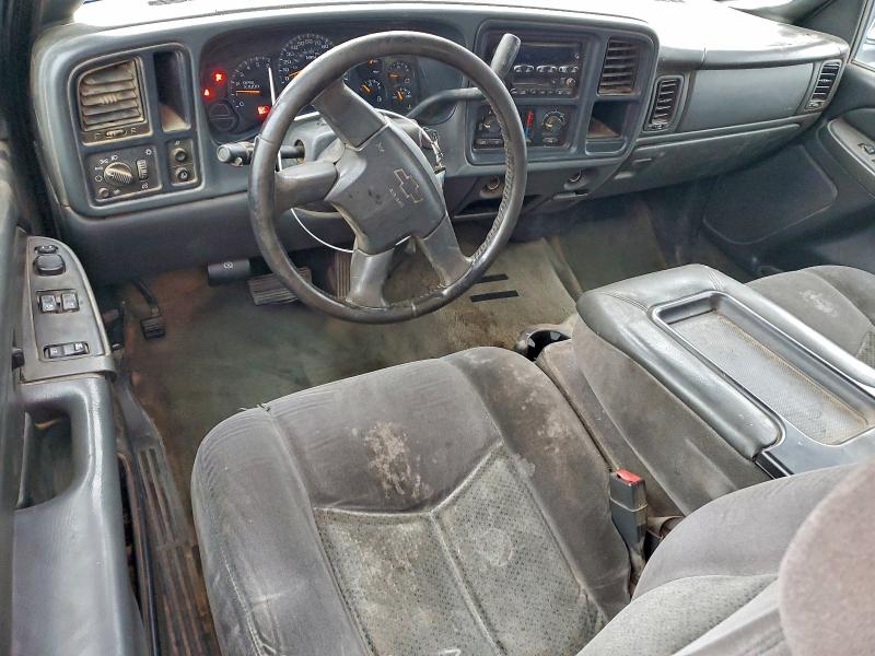 Photo 8 from auction – 2005 CHEVROLET SILVERADO with VIN 2GCEC19V551246104