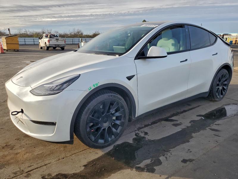 TESLA MODEL Y 2021 مع رقم تعريف المركبة 5YJYGDEE6MF087128 - صورة من المزاد