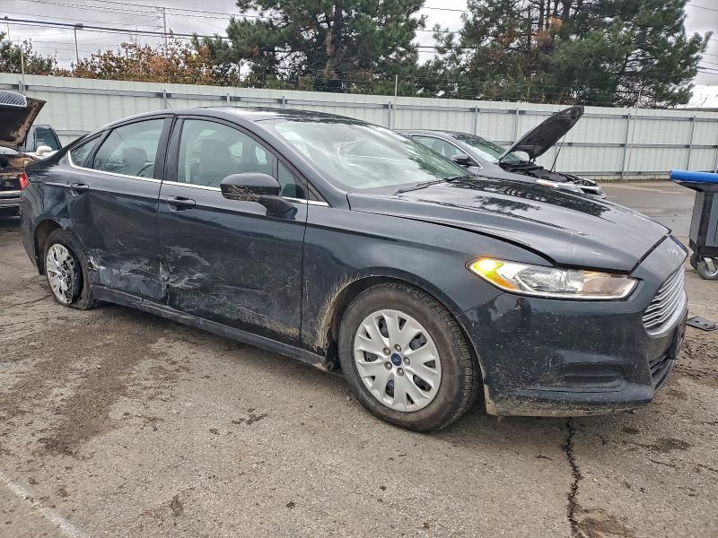 Photo 4 from auction – 2014 FORD FUSION S with VIN 3FA6P0G76ER221219