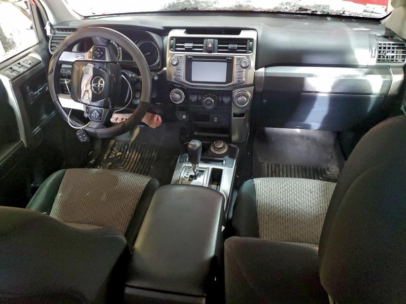 Photo 8 from auction – 2018 TOYOTA 4RUNNER SR with VIN JTEBU5JR3J5604309